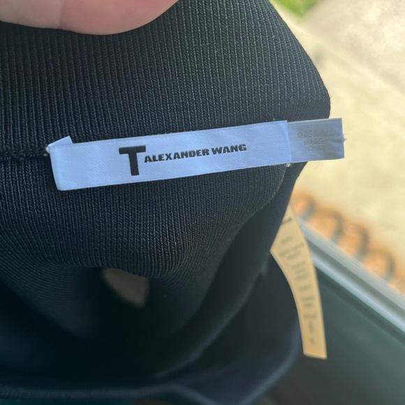 T Alexander Wang Women’s Black Ribbed Mini Classic Pencil Skirt Sz Small NWOT - Picture 4 of 5